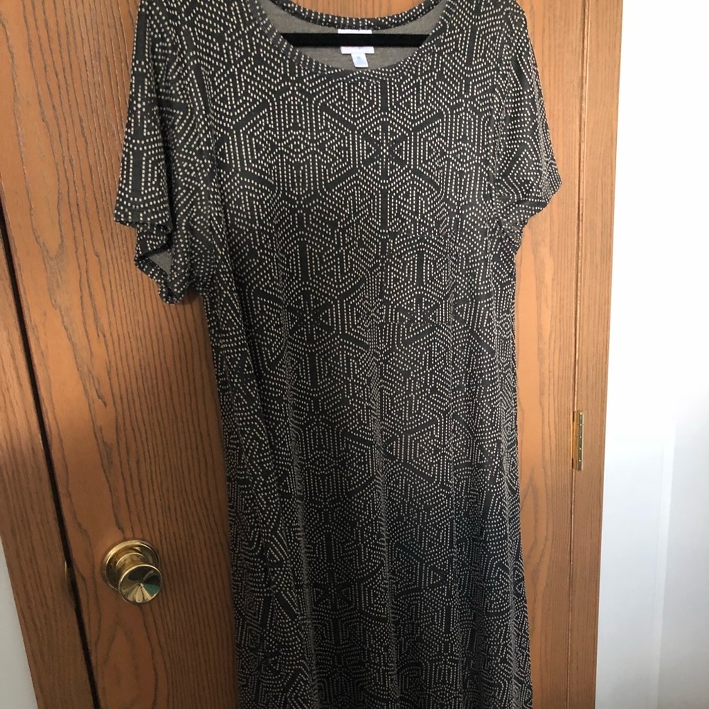 LuLaRoe Carly